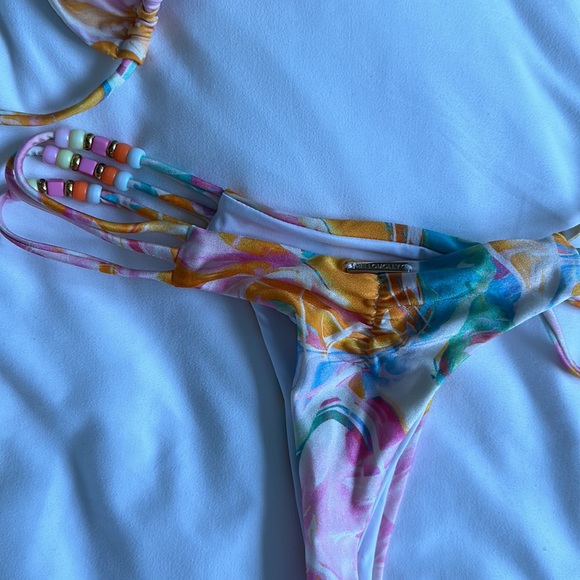 Hello Molly bikini - Picture 3 of 4